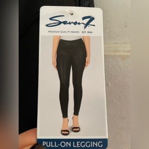 NWT Seven 7 pull on black leggings.